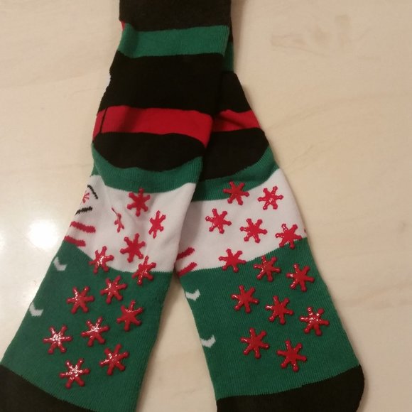 Women's Christmas Penguin Socks - Picture 2 of 2